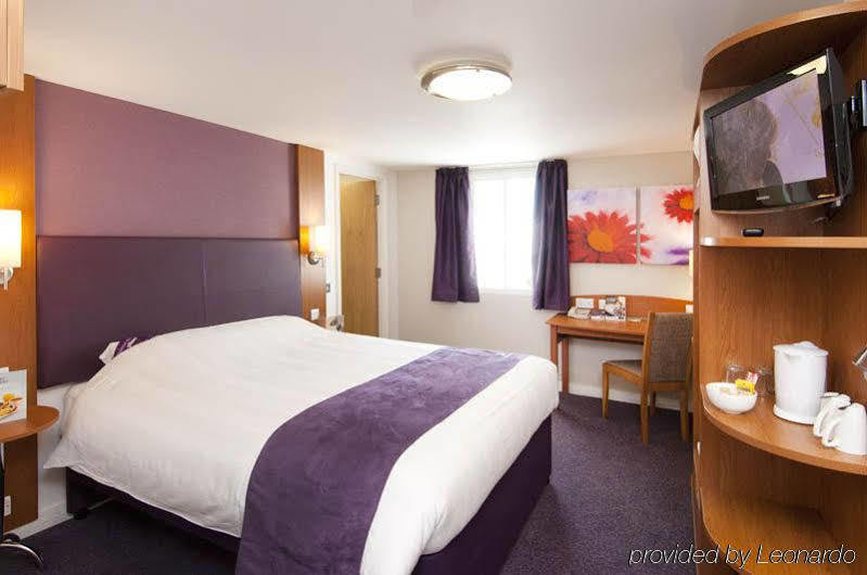 Premier Inn Premier Inn Weymouth Seafront Экстерьер фото